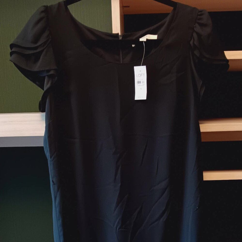 Brandnew "Loft" Black dress